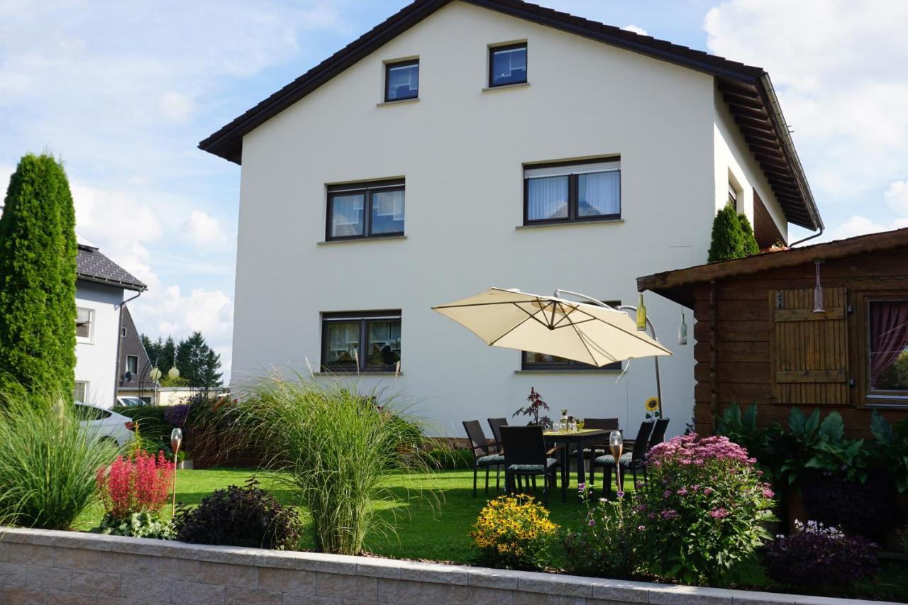 Ferienwohnungen Und Gaestezimmer Herrmann Steinbach am Wald Ngoại thất bức ảnh